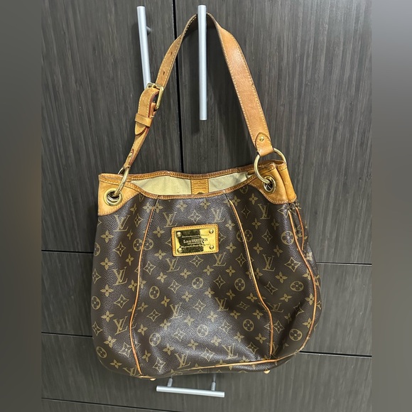 Louis Vuitton Galliera PM - Picture 2 of 5